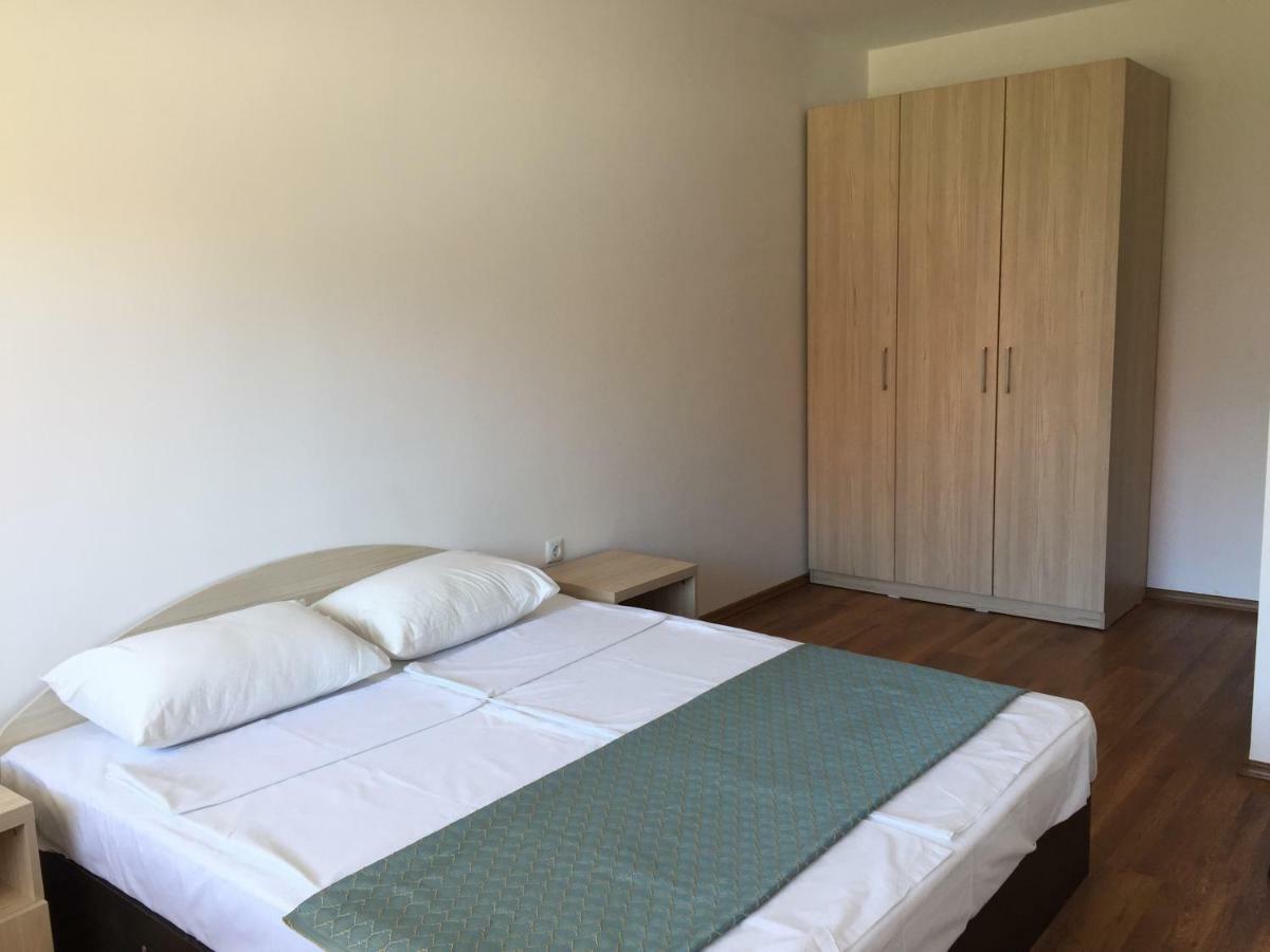 Apartments Dione Поморие Экстерьер фото