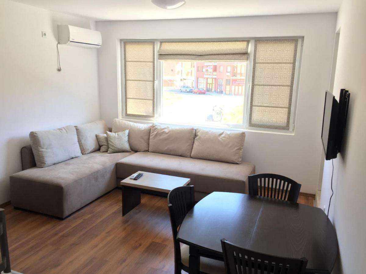 Apartments Dione Поморие Экстерьер фото