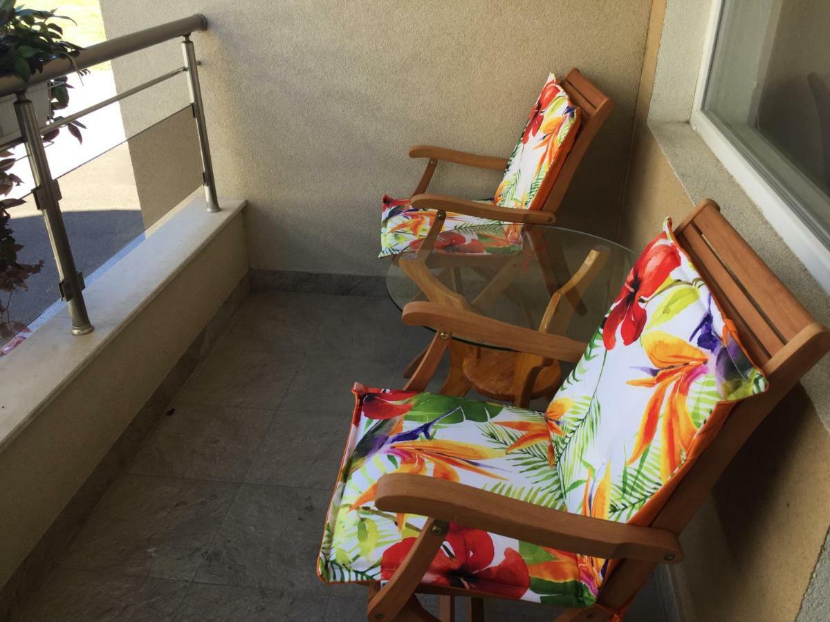 Apartments Dione Поморие Экстерьер фото